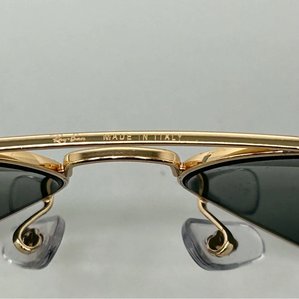 Ray-Ban reposhing this